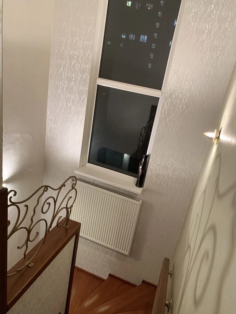 Продаж таунхаус в центрі