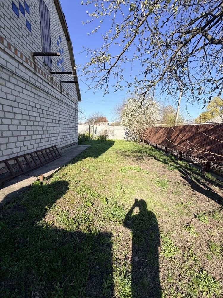 Дом в городе .от хозяина.кирпичный газ вода.ремонт ул.Аерофл