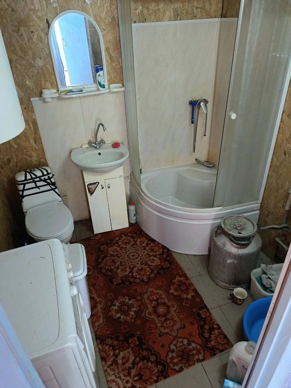 Продам дом. Недогарки.