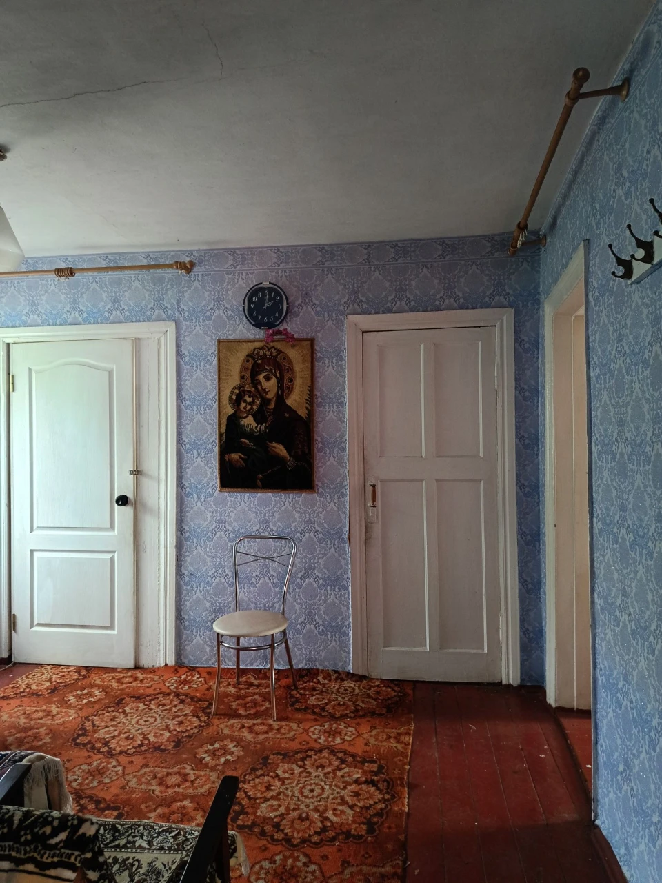 Продам дом. Недогарки.
