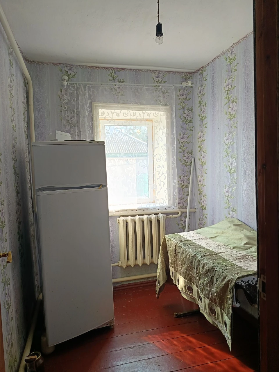 Продам дом. Недогарки.