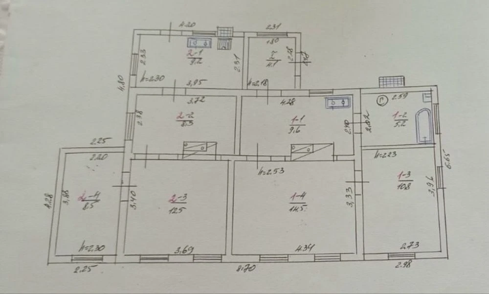 Продам 2/3 частини будинку в дуже гарному р-н міста