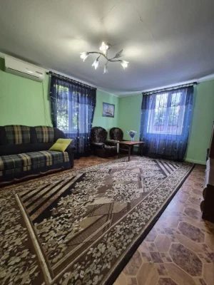 Продам добротний будинок РАКОВКА, район  2 лікарні