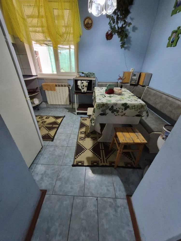 Продам добротний будинок РАКОВКА, район  2 лікарні