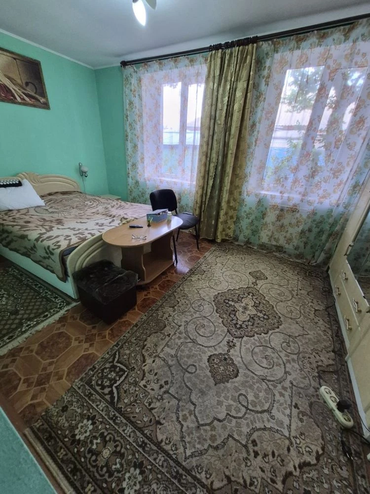 Продам добротний будинок РАКОВКА, район  2 лікарні