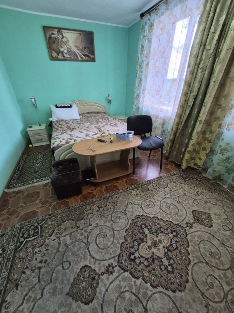 Продам добротний будинок РАКОВКА, район  2 лікарні
