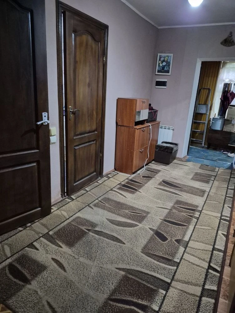 Продам добротний будинок РАКОВКА, район  2 лікарні