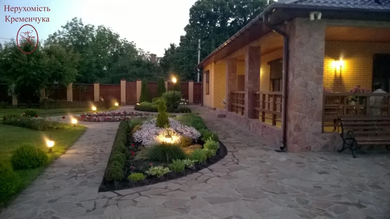 Стильний будинок для тих, хто цінує якість.