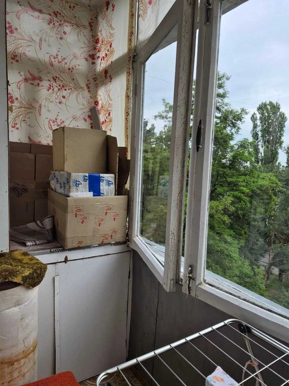 Продам 1/2 БУДИНКУ в р-ні нагірної частини. 18500