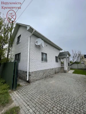 Чудовий будинок для комфортного проживання.