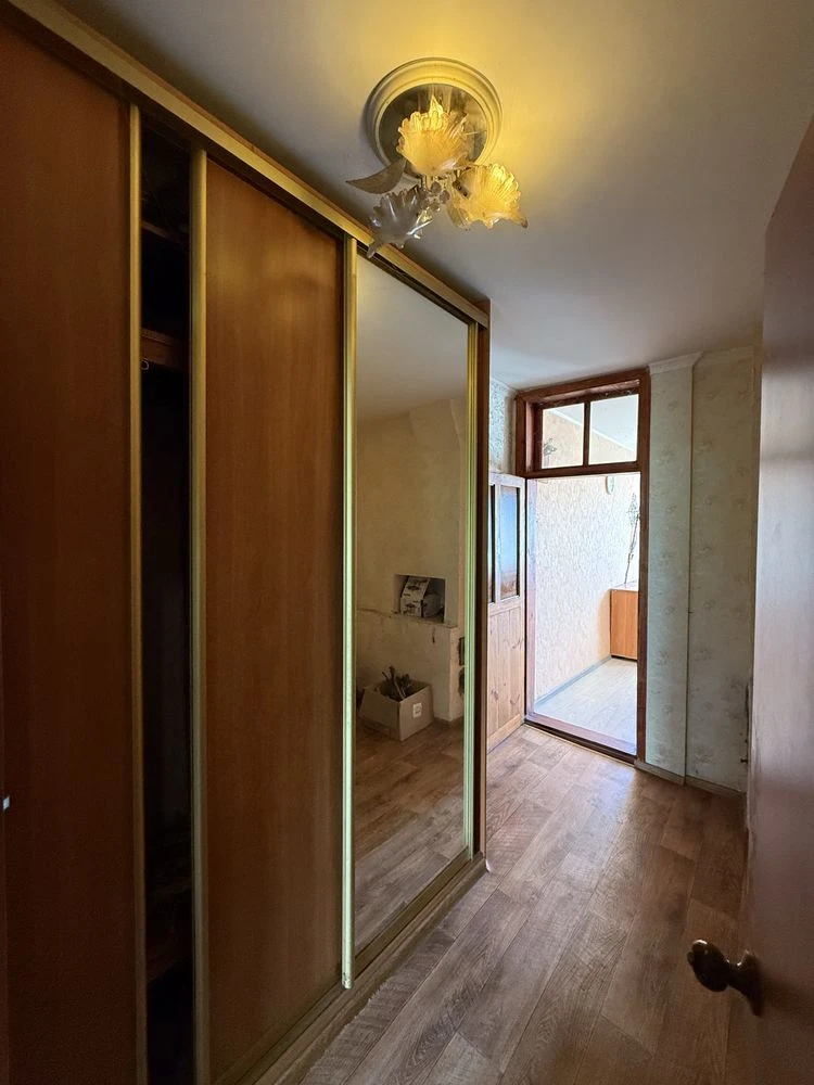 Продам 1/2 будинку р-н 2 Занасип , земля 5 соток ( можна по