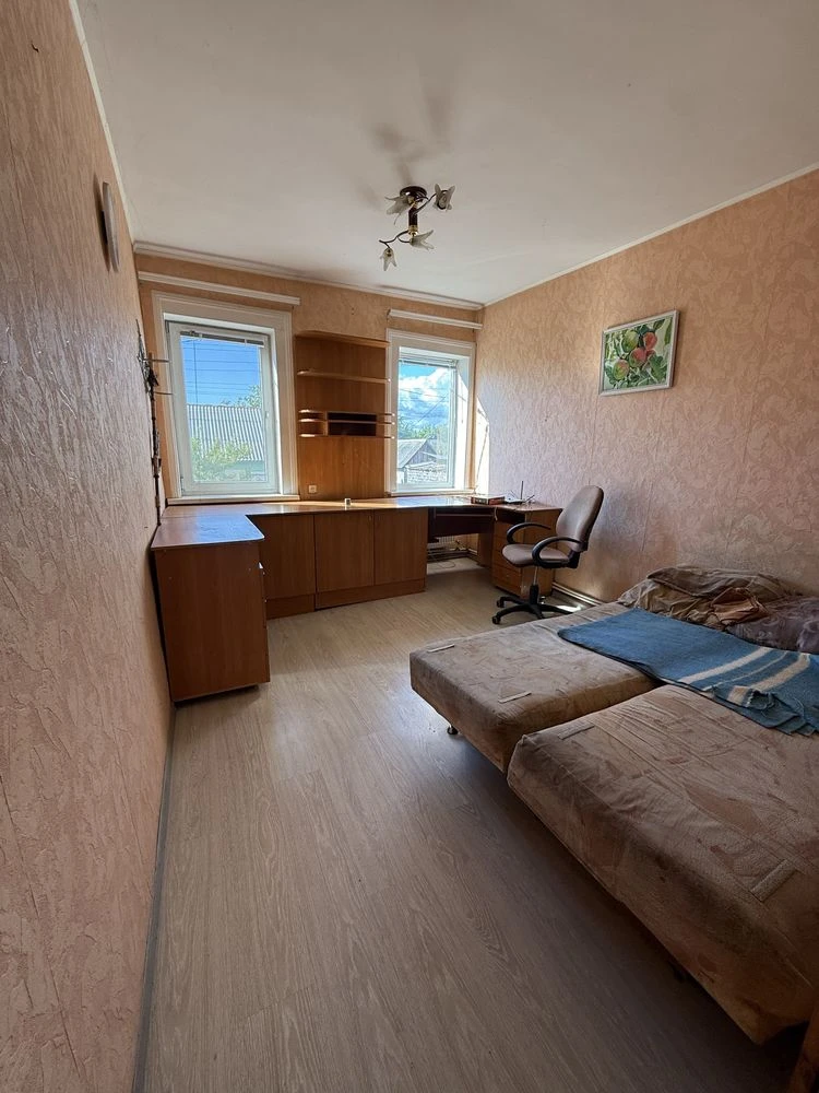 Продам 1/2 будинку р-н 2 Занасип , земля 5 соток ( можна по