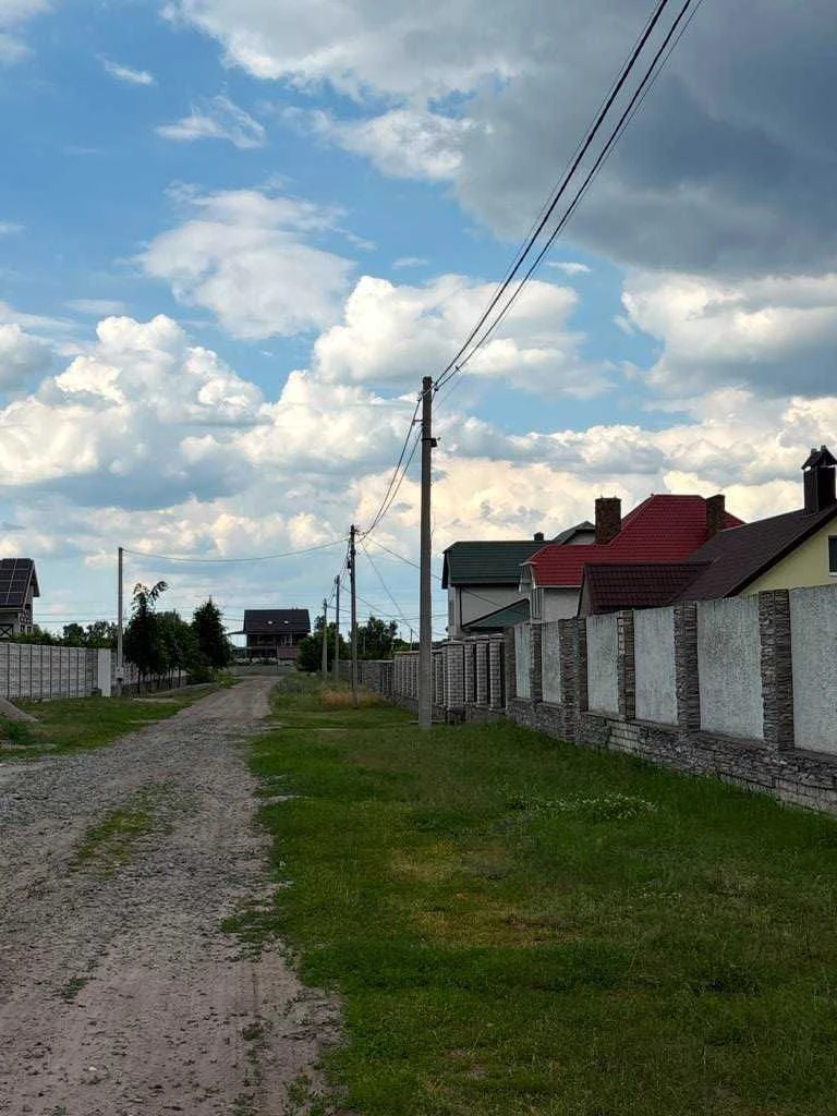 Продам будинок поруч з лісом та річкою Дніпро. Кривуші.