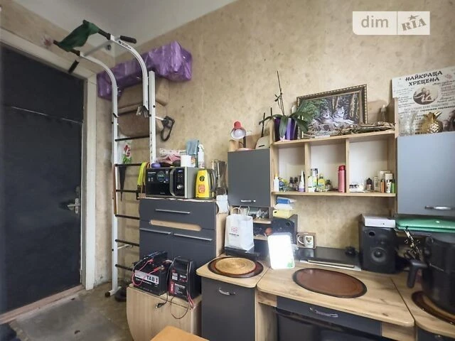 Room for sale 18 sq. m. on Volodymyrska St. 71 • ID 342822