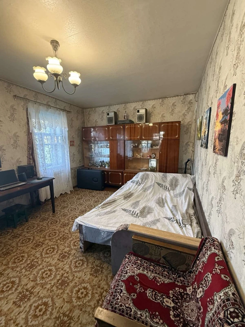 Продам будин в центрі с.Піщане