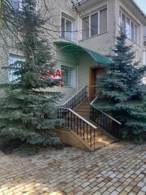 Центр Продаж 3-х поверхового будинку для родини в Кременчуці