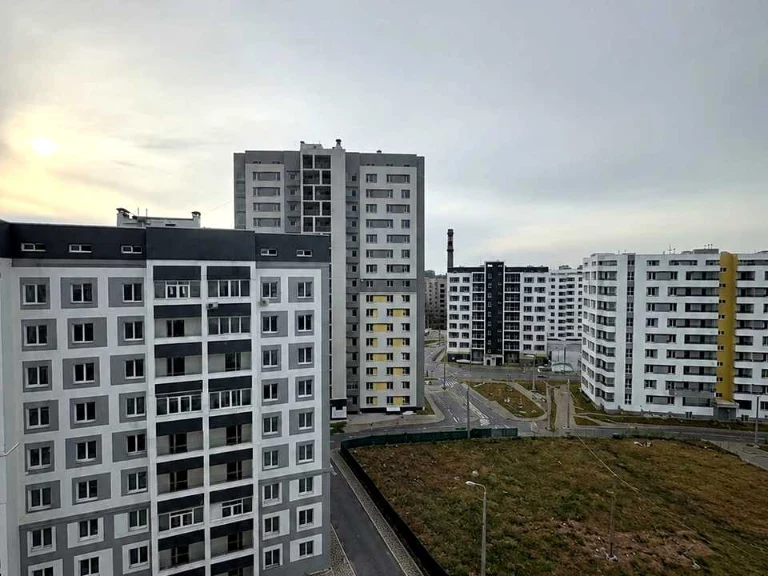 Apartment. Kharkiv, Poltava Shlyakh St., 184, k.