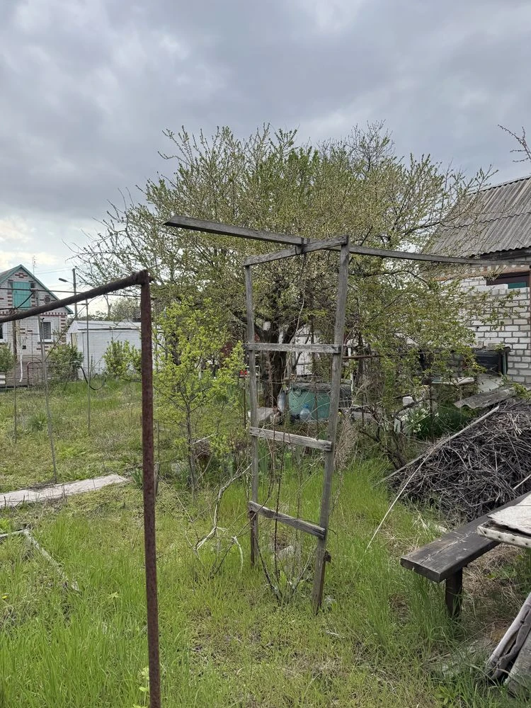 Сертифікат, продаж дачного будинку з документами.