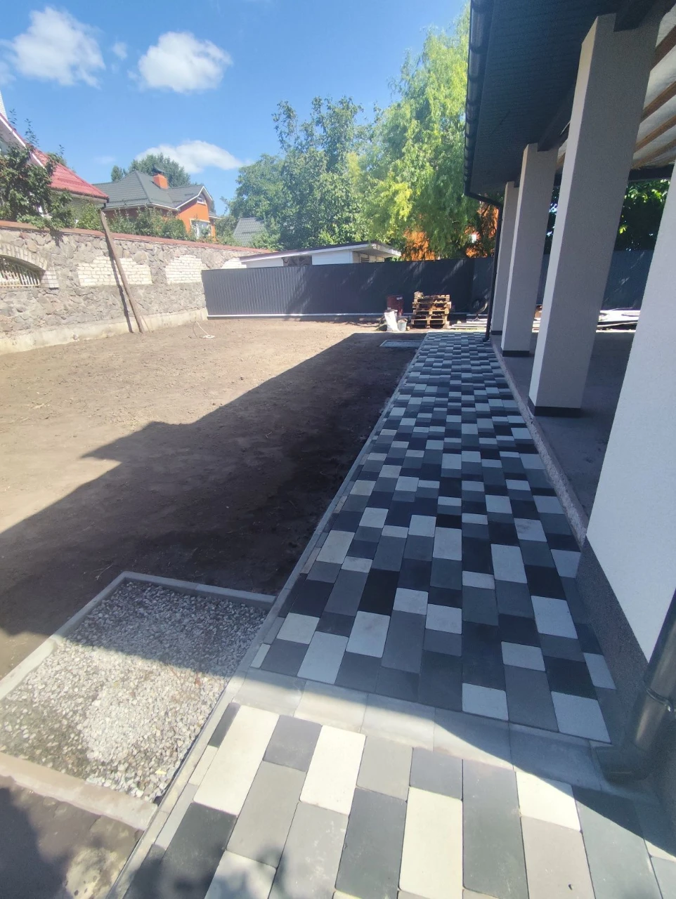 Дом новострой в нагорной части