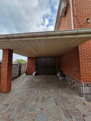 Цегляний будинок 275м², р-н водоканалу–Просторий, Затишний т