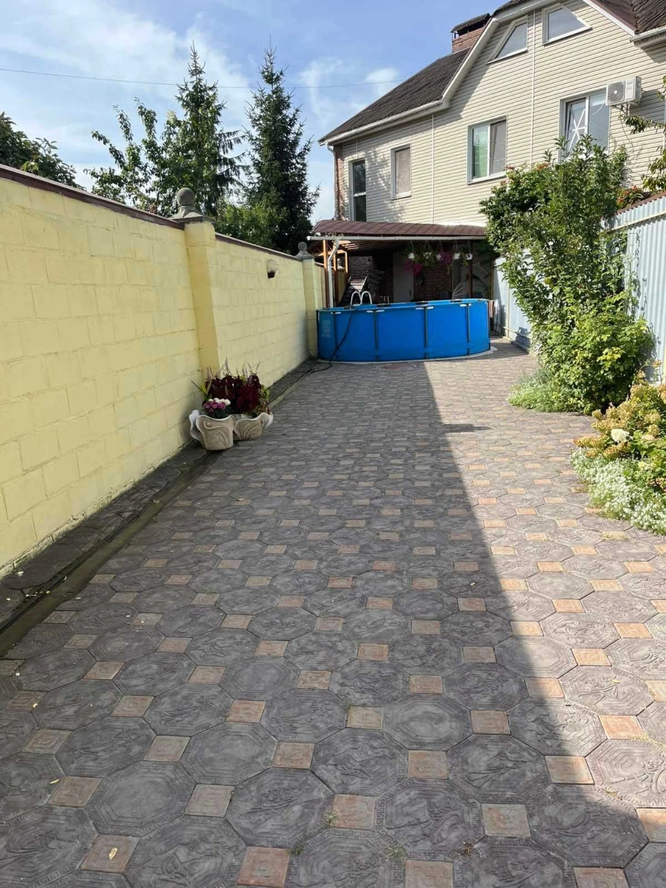 ПРОДАМ будинок Центр