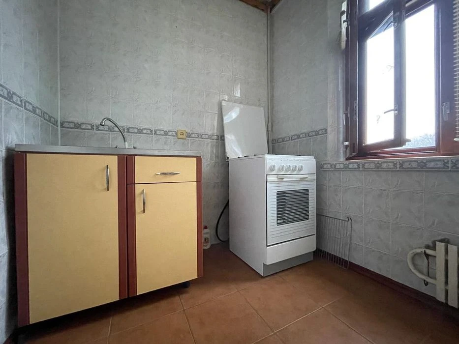 Pavlovo Pole. Three-room apartment for sale.
