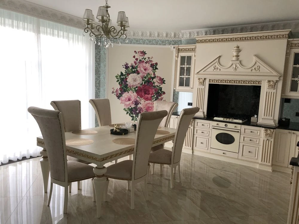 Продаж будинку та 18 соток землі