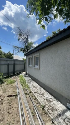 Продаж будинку на третьому занасипу.