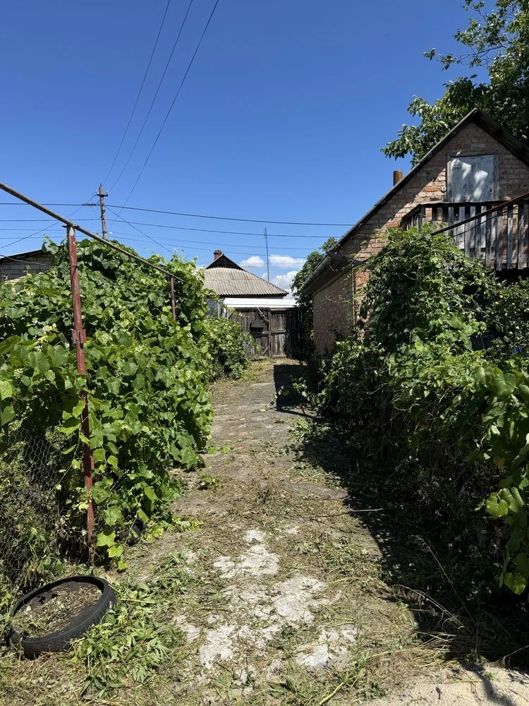 ТЕРМІНОВО продам будинок Крюків