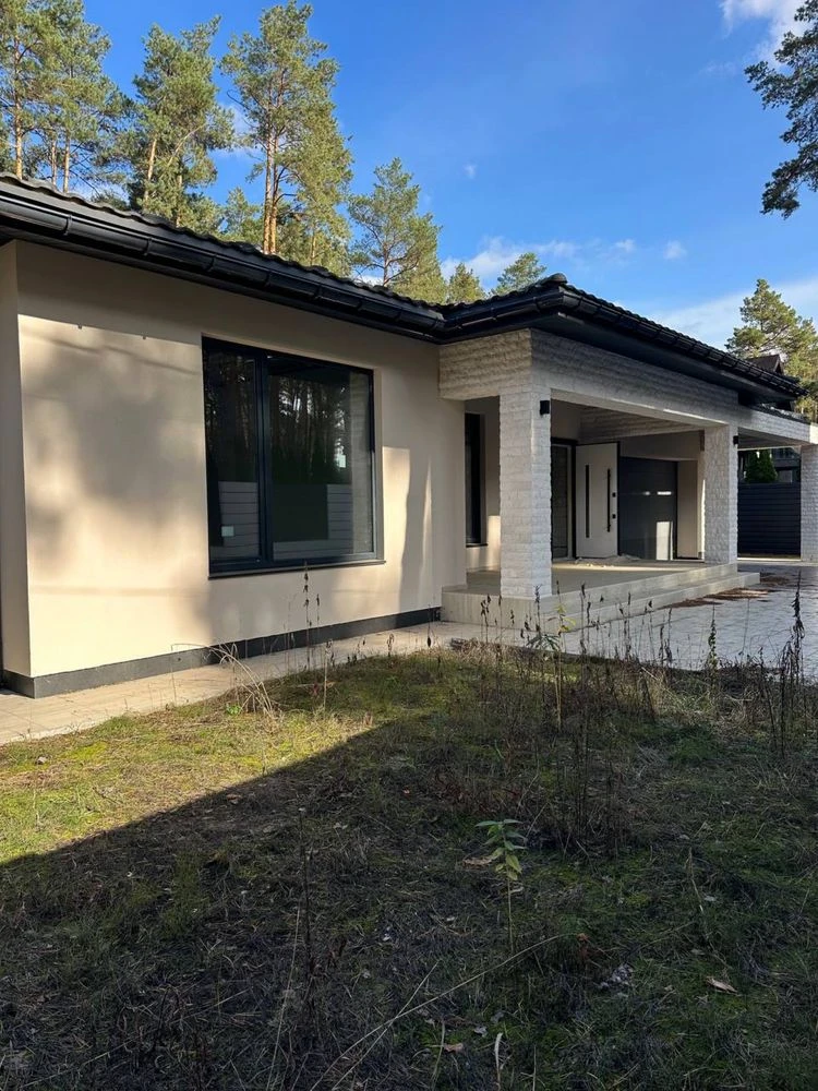 Продаж будинку Буча 254 м², 10 соток, гараж на 2 авто, басей