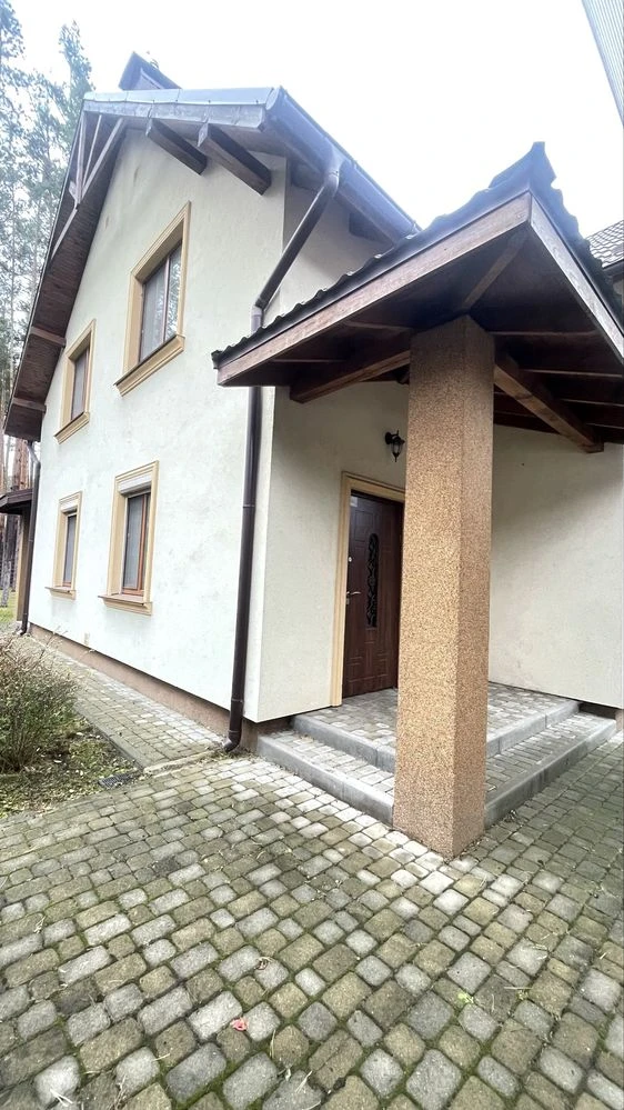 Дуплекс в лісовій частині Бучі