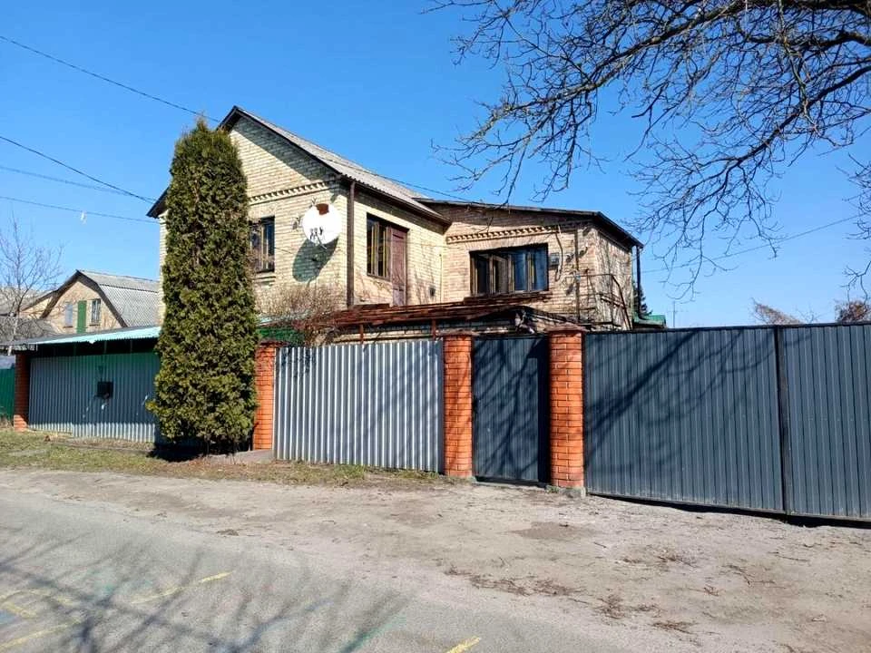 Будинок. Буча, Південна