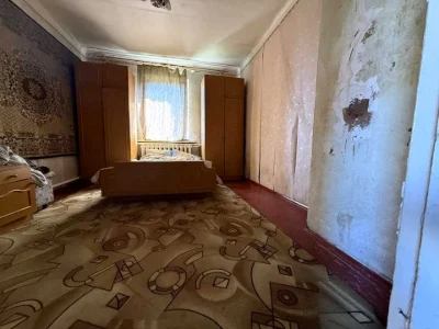 Будинок. Буча, Південна