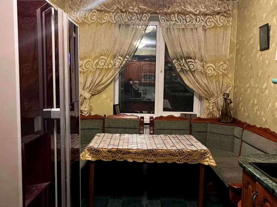 Будинок. Буча, Південна