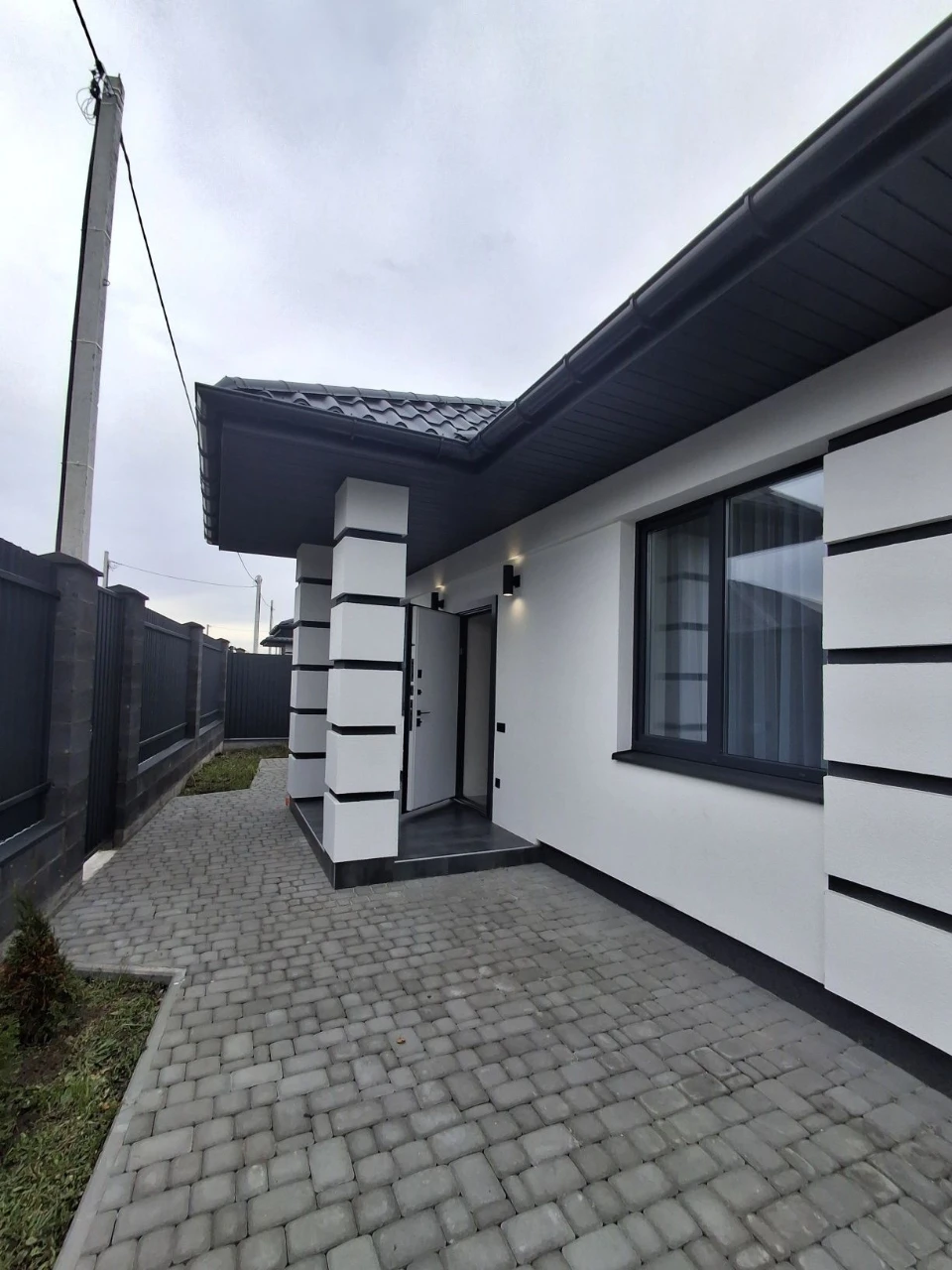 Продаж шикарного  ОКРЕМОГО будинку100м2 6соток землі ГАЗ! в