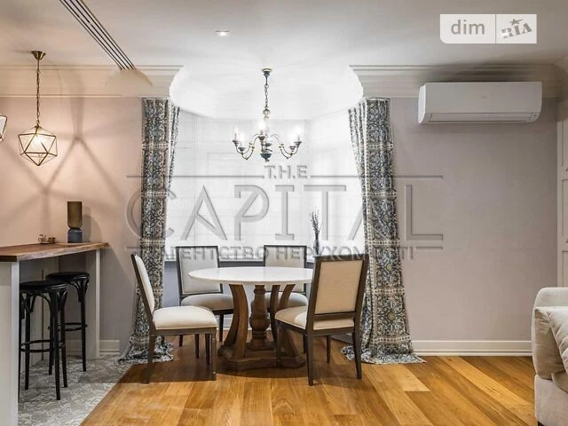 Sale of 3-room apartment 123 sq. m on Mytropolyta Vasylya Lypk St.