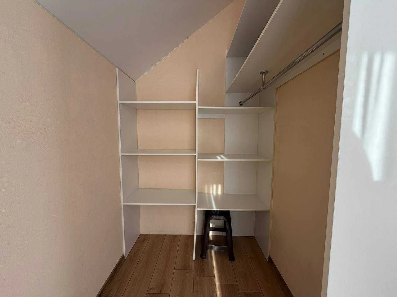 Таунхаус с ремонтом 90 м² в Буче | Энергонезависимый дом с с