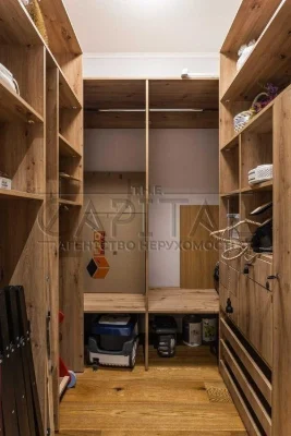Sale of 3-room apartment 123 sq. m on Mytropolyta Vasylya Lypk St.