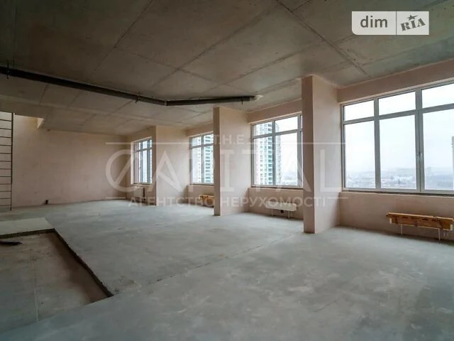 Sale of 3-room apartment 172 sq. m on Obolonskyi street, PR-T district