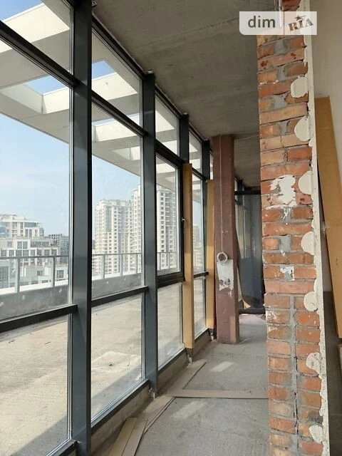 Sale of 3-room apartment 154 sq. m. on Andriy Verkhoglyada St. 11B •