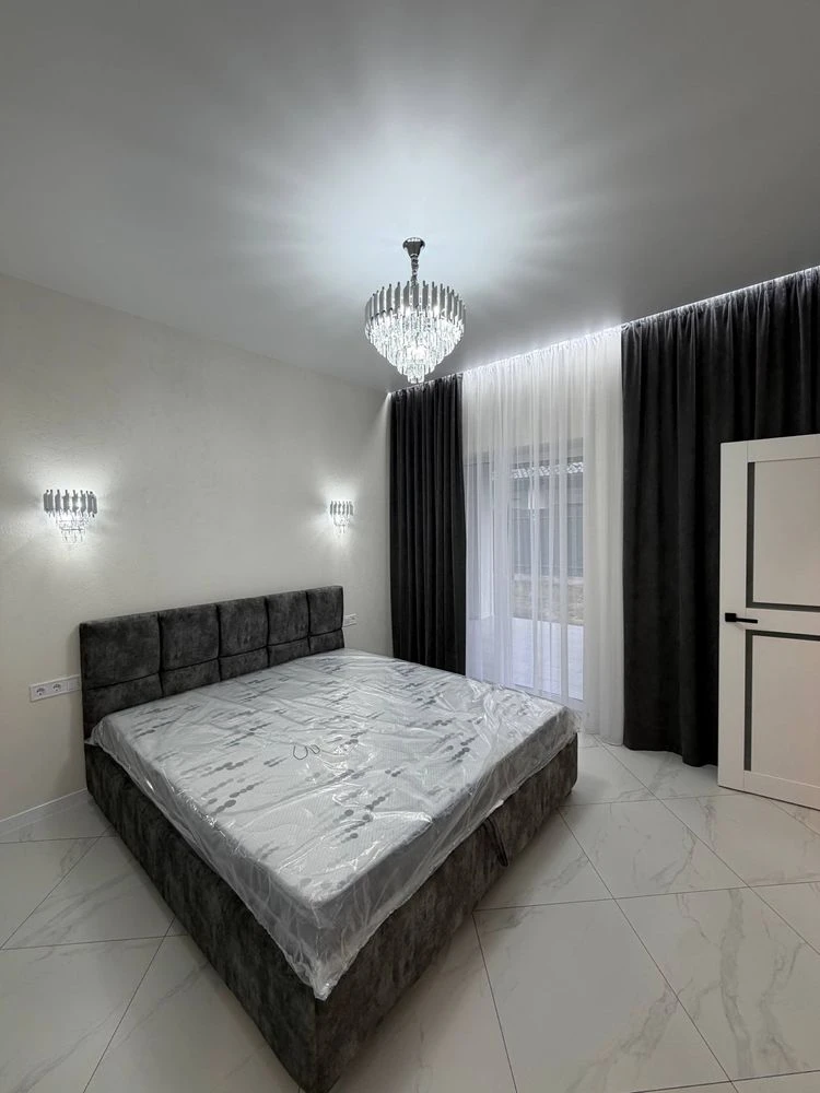 продам будинок 100 м2,4 сотки, газ