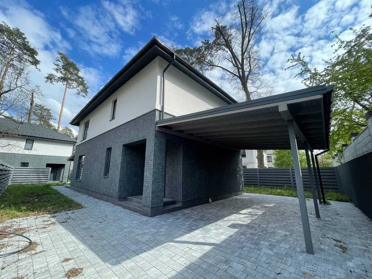 Продаж будинку з наповненням в Лісовій Бучі , газ,центральні