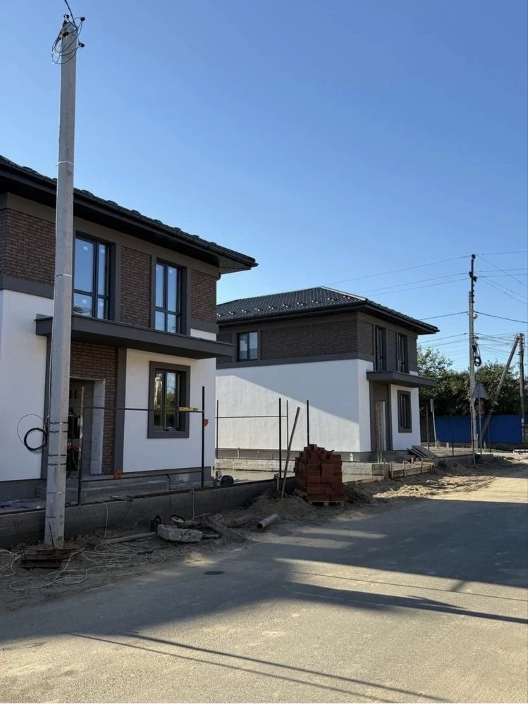 Продаж будинку в ЦЕНТРІ Бучі! Газ, центральні комунікації !