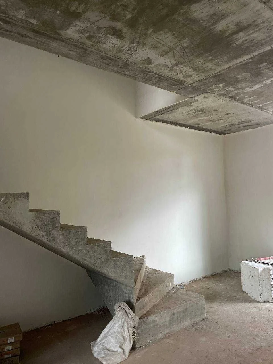 Продам таунхаус в центральній частині Бучі з виконаною штука