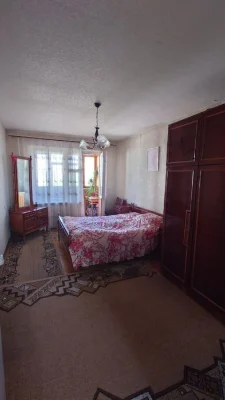 Продажа: Трехкомн. Ул. Очаровательная, 38А. От владельца
