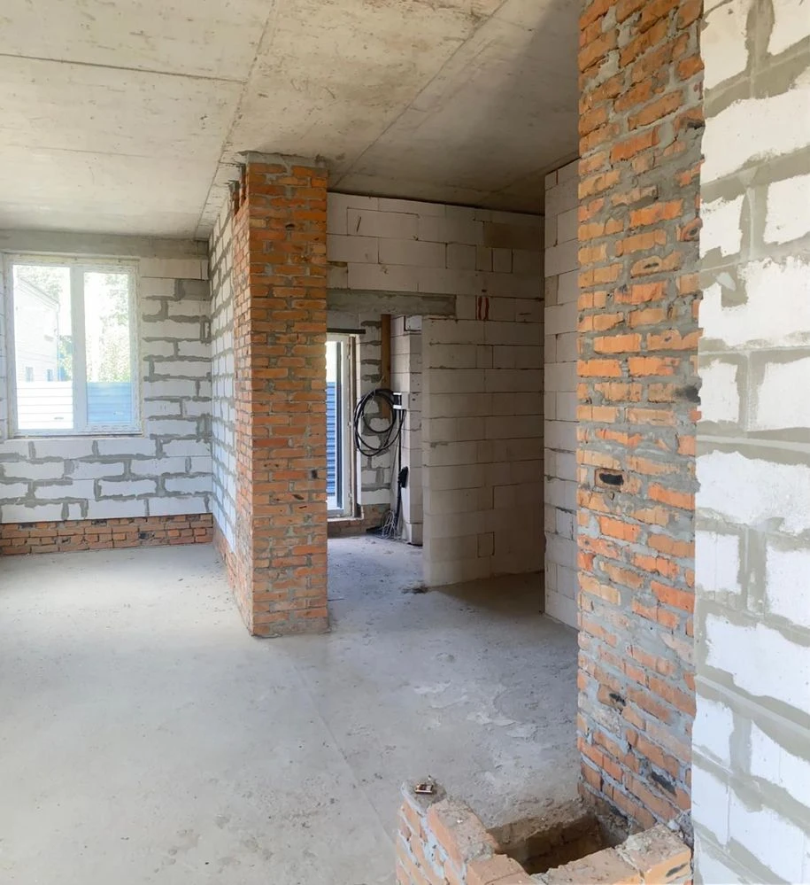 Будинок Таунхаус двоповерховий з великою ділянкою у Ворзелі