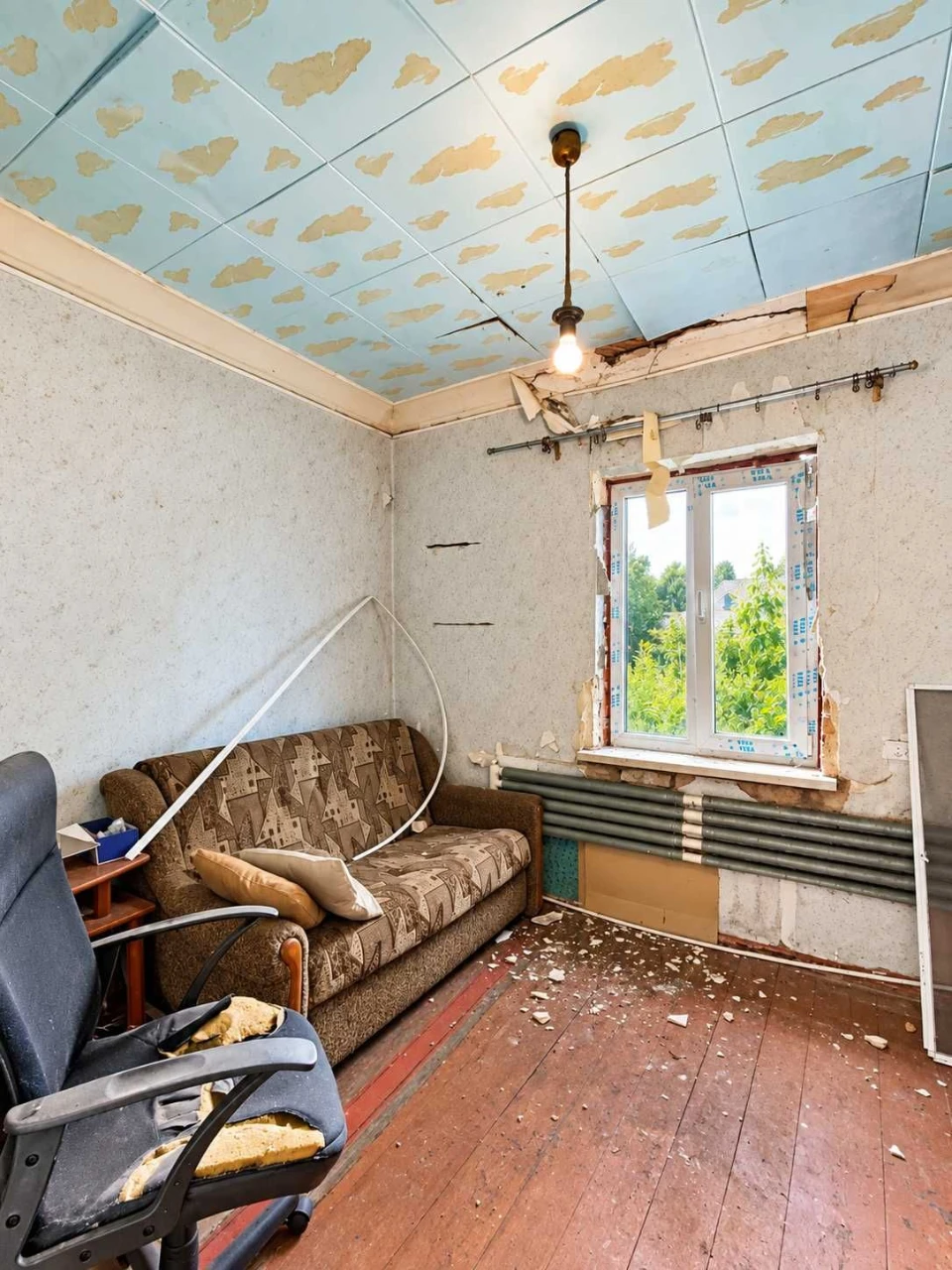 Продам будинок м. Буча вул. Яблунська, велика ділянка 10 сот