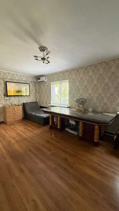 I will sell part of a house in Fontana-Chubaivka — 90 m², 3 rooms