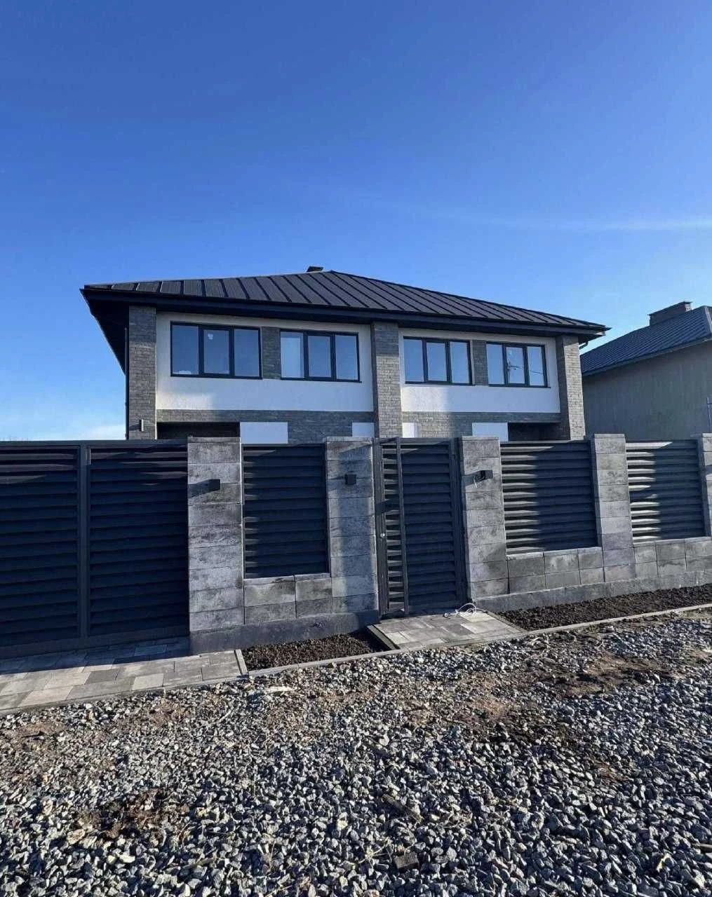 Дуплекс у Бучі 120 м² + мансарда 40 м² | 3 сотки | 4 спальні