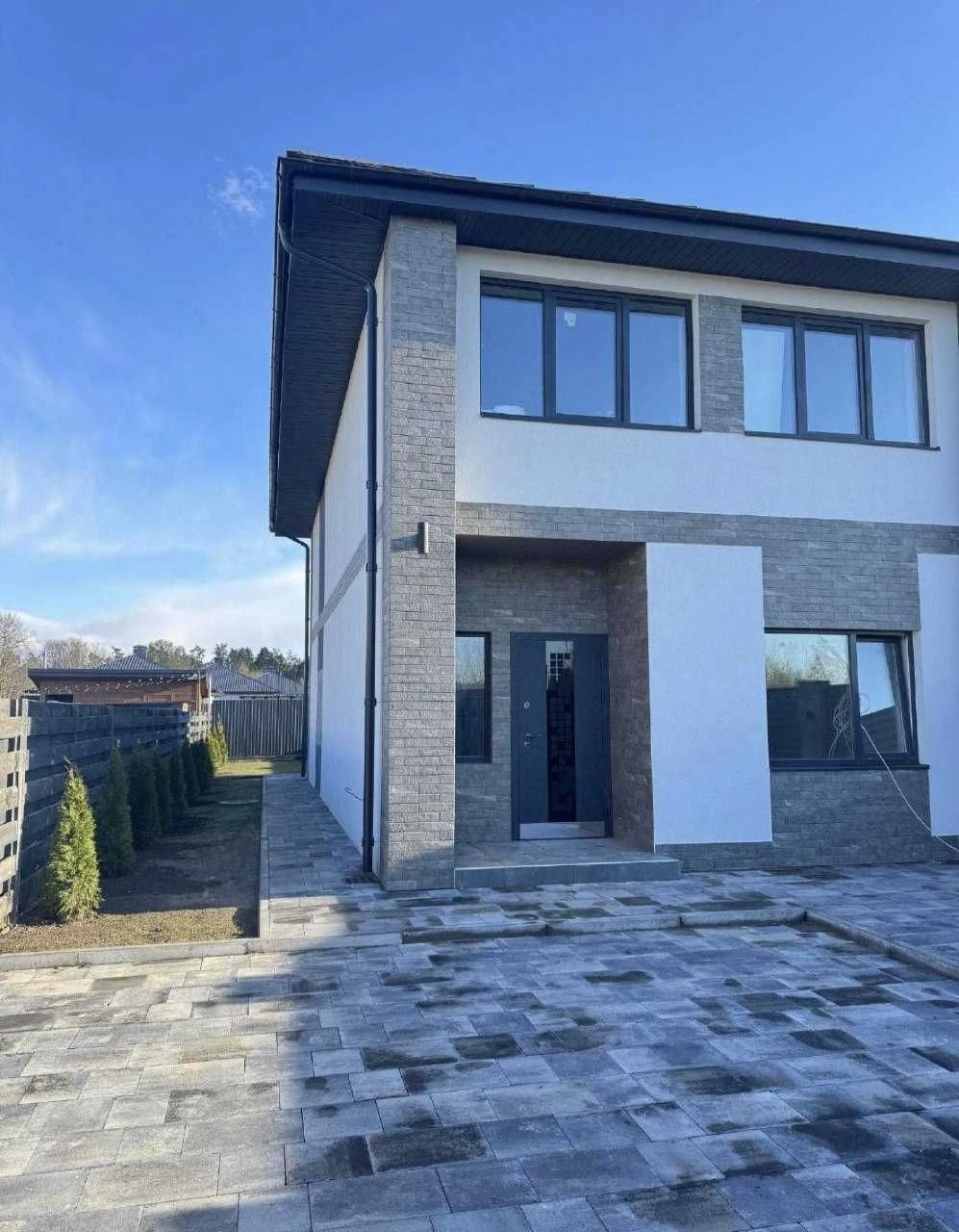 Дуплекс у Бучі 120 м² + мансарда 40 м² | 3 сотки | 4 спальні